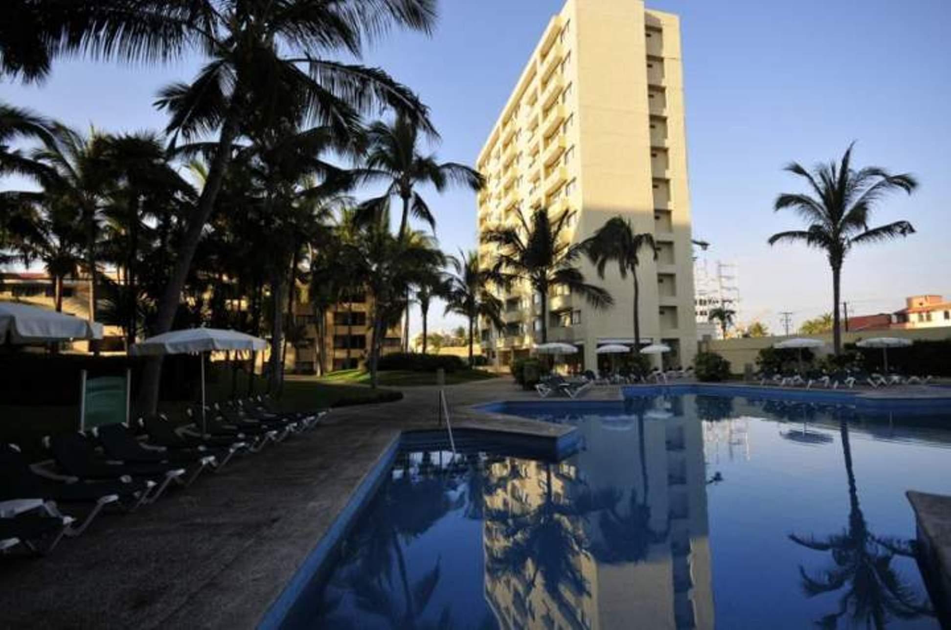 Ocean Breeze Mazatlan Hotel Bagian luar foto