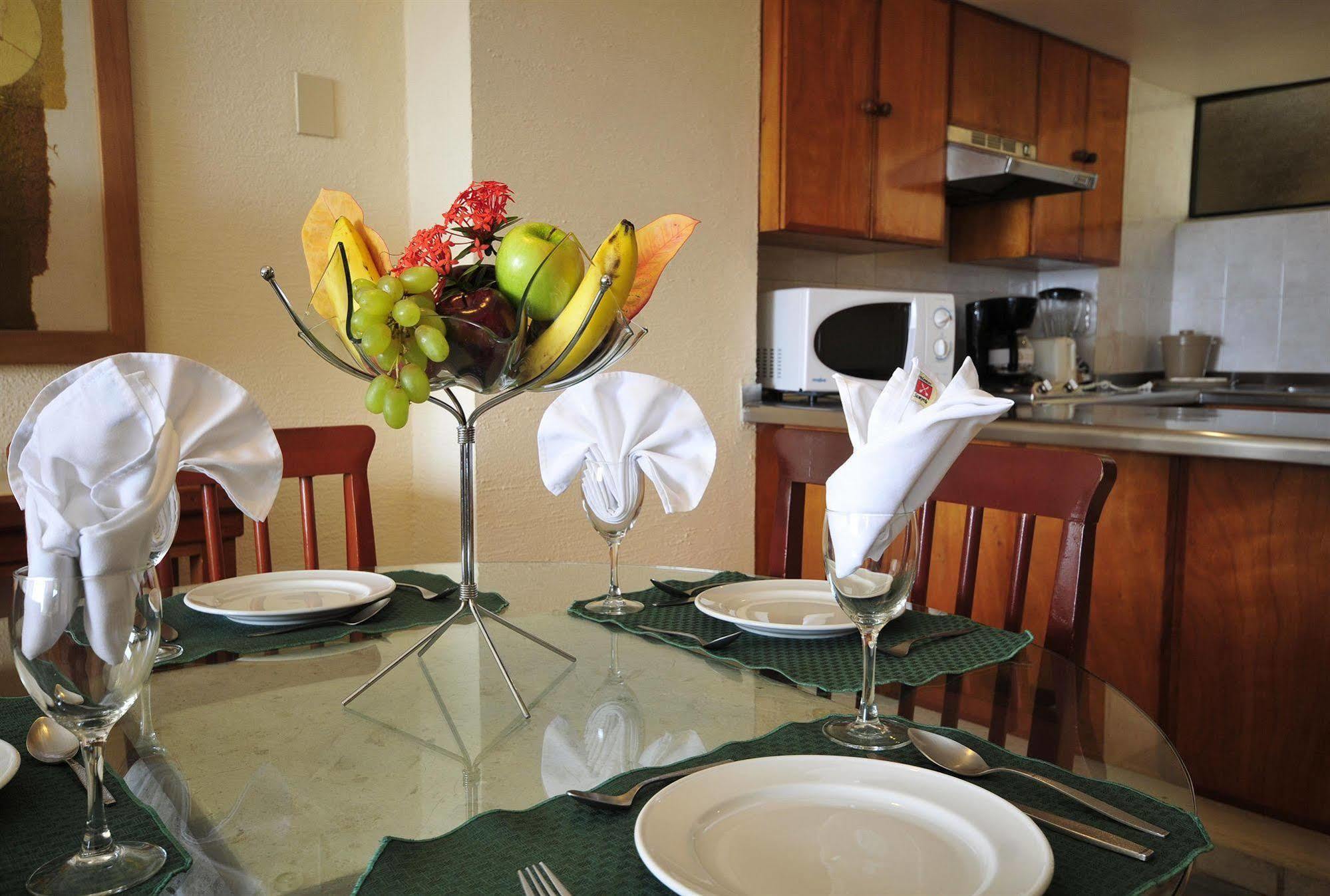 Ocean Breeze Mazatlan Hotel Bagian luar foto
