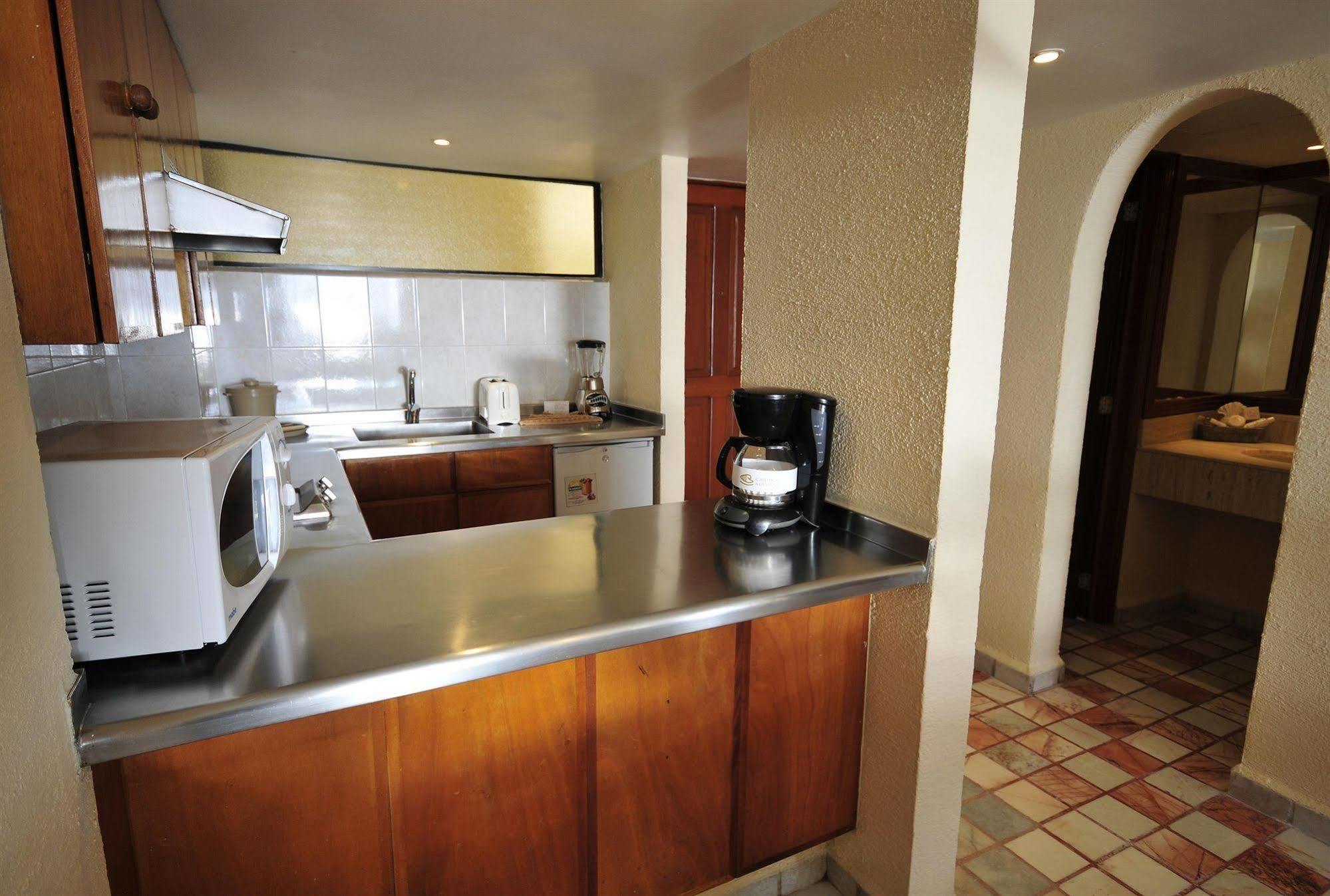 Ocean Breeze Mazatlan Hotel Bagian luar foto