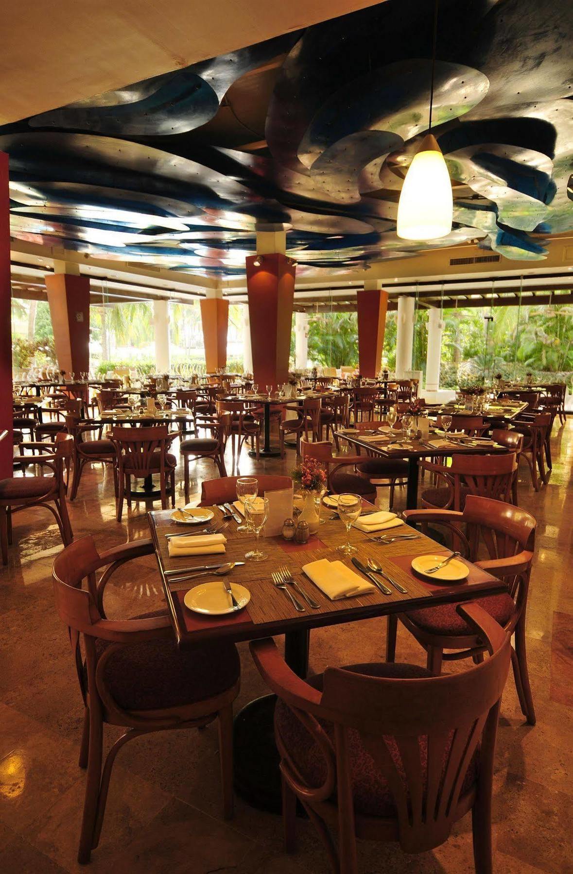 Ocean Breeze Mazatlan Hotel Bagian luar foto